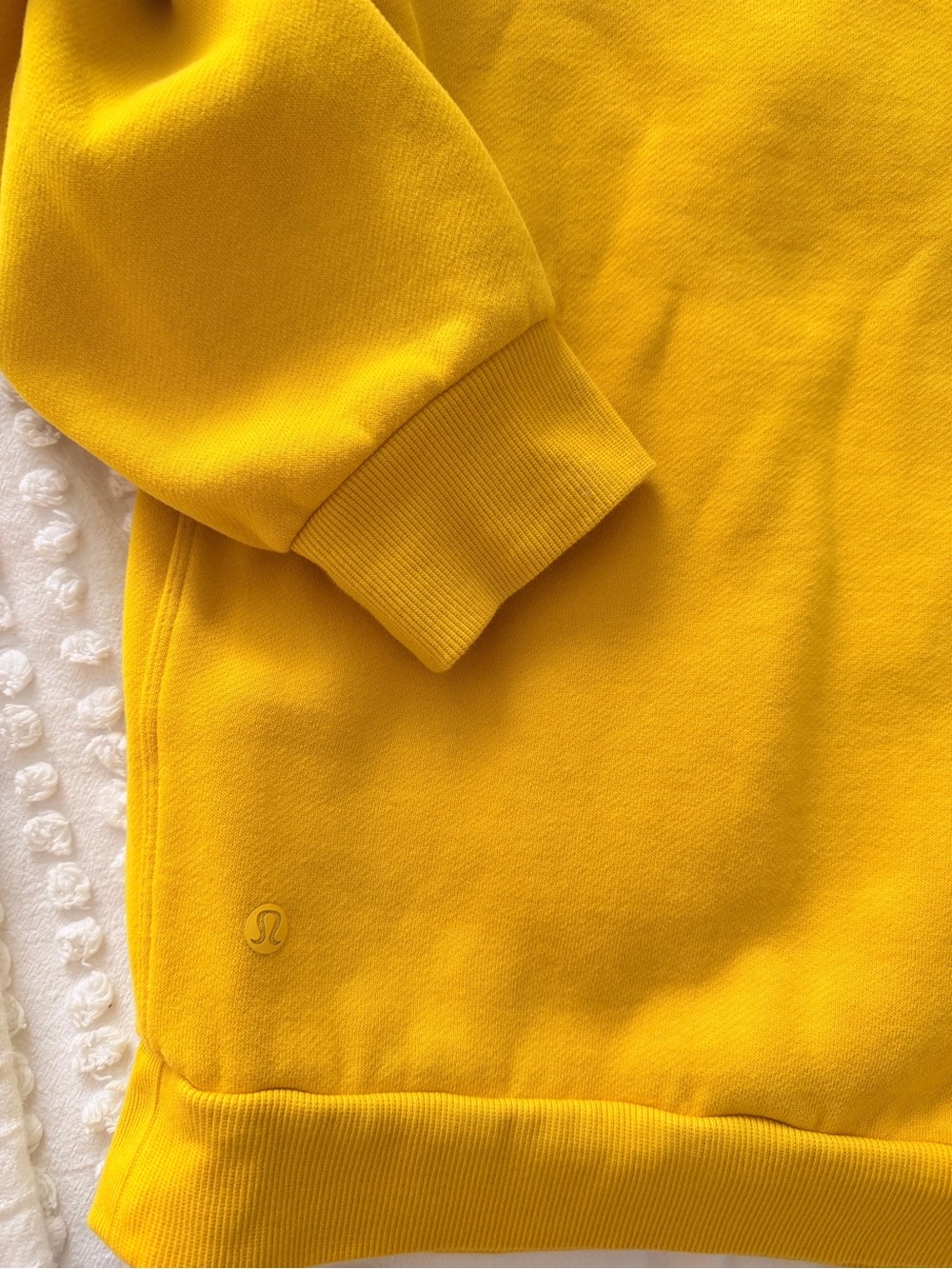 lululemon Yellow Crewneck sweatshirt  - Men’s Medium - Picture 3 of 3